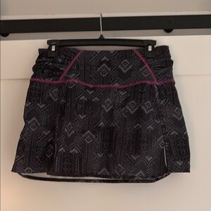 Stylish Black and Pink Patterned Women's Skort